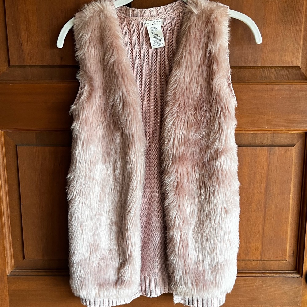 Girls Max Studio six 14 pink furry sweater vest.
